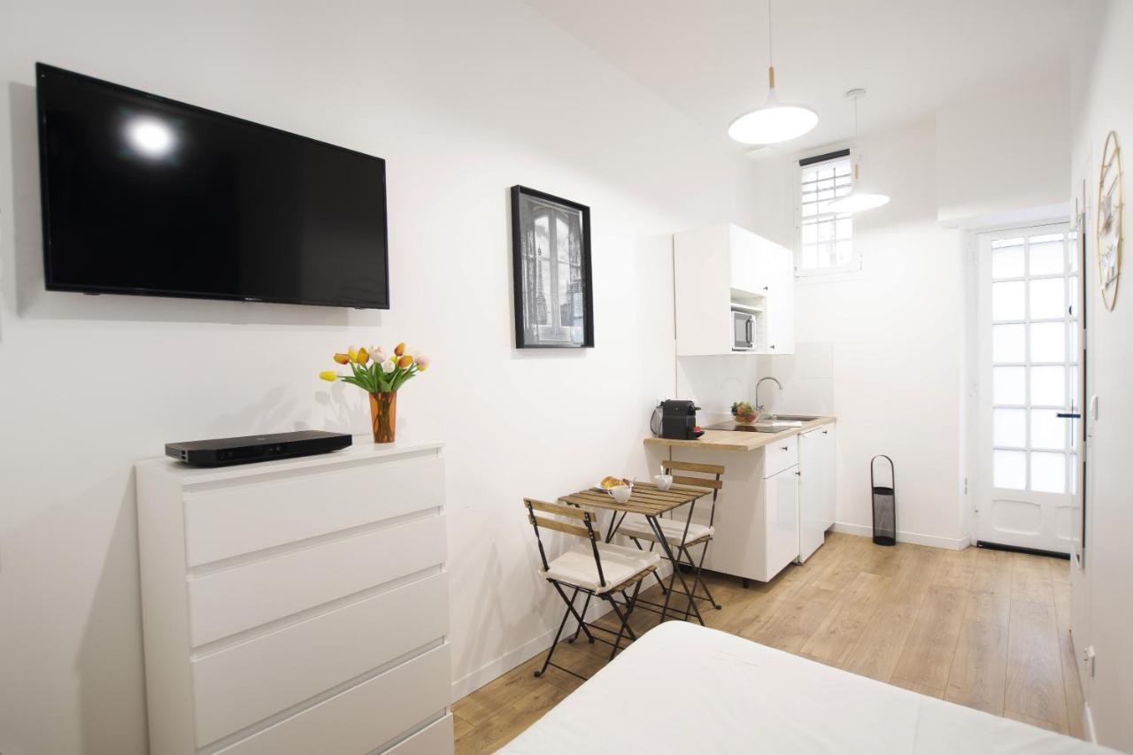 Great Studio Near The Eiffel Tower Paris Exterior photo
